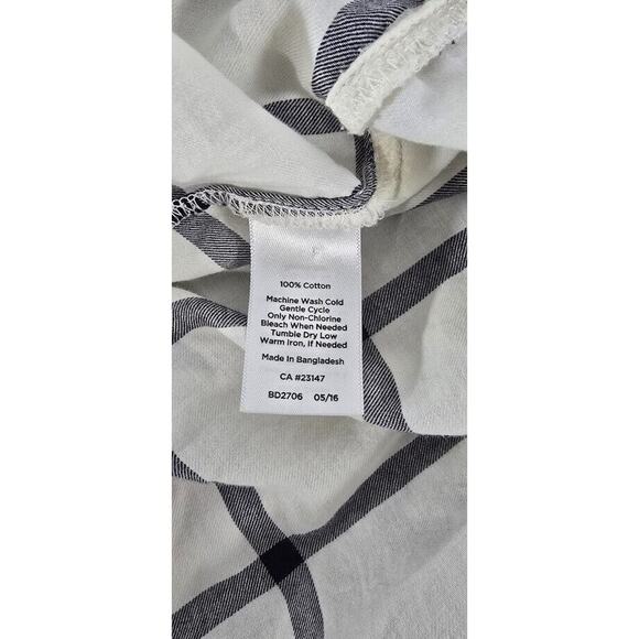 Talbots Large Shirt Top White and Gray Striped Dot Button Down Front Long Sleeve - Picture 8 of 8